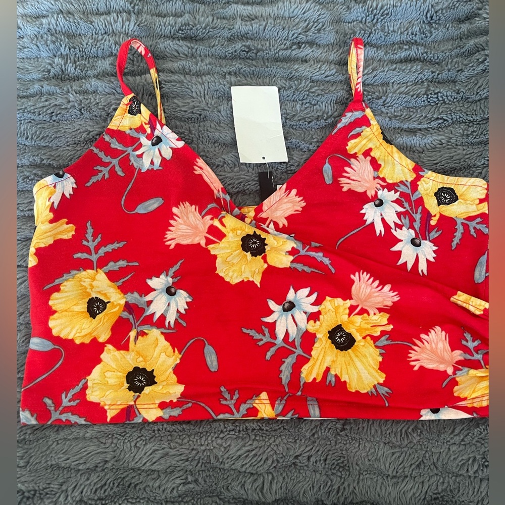 Floral Red Women's Top NWT!